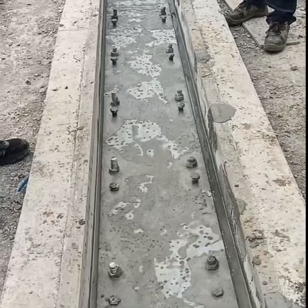 连江县港口码头起重机龙门吊重型机械设备稳固用早强快凝轨道胶泥